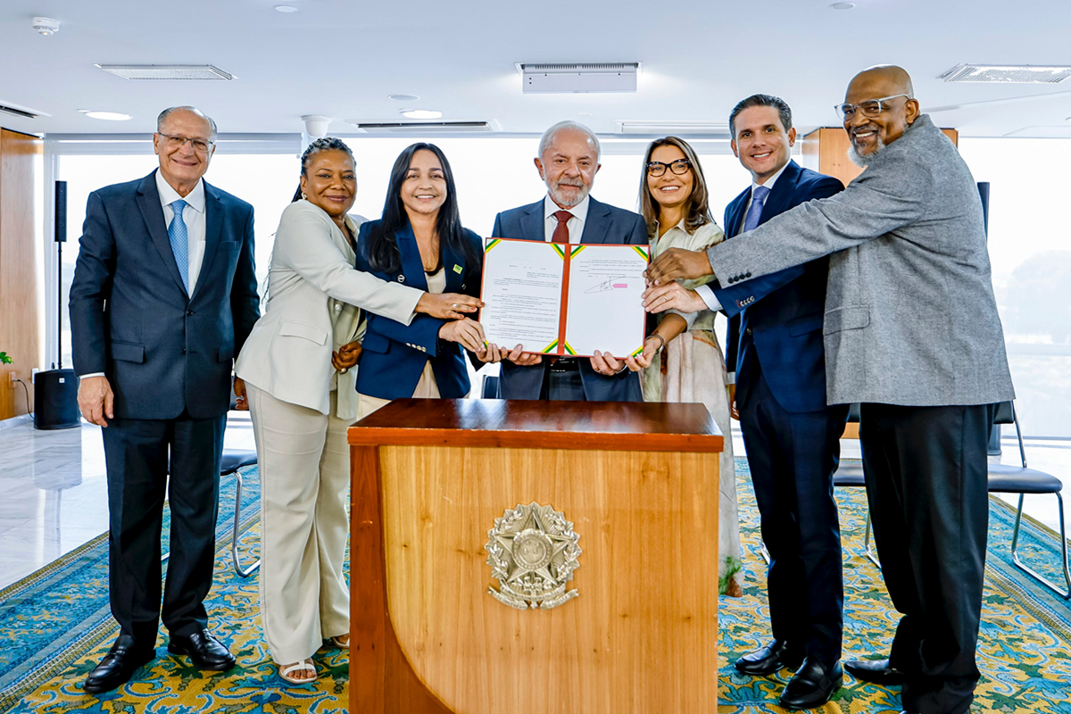 Lula assina decreto que reconhece cultura gospel como manifestação cultural nacional - 