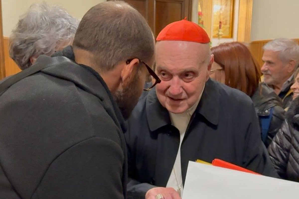 Baiano entrega ao Papa Leão XIV livro sobre diplomacia pontifícia em celebrações do Ano Jubilar - 