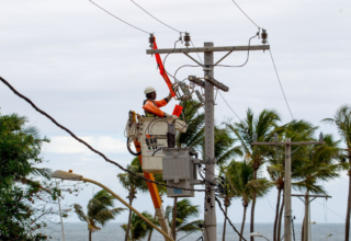 Neoenergia Coelba reforça operação especial para assegurar fornecimento de energia no Réveillon 2026 na Bahia - 