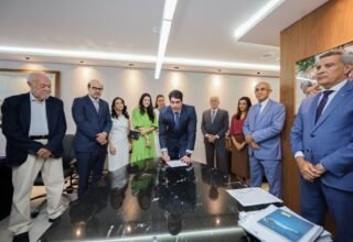 Otto Filho toma posse no TCE-BA, destaca humildade e diz que trabalhará com ‘afinco’ e ‘integridade’ - 