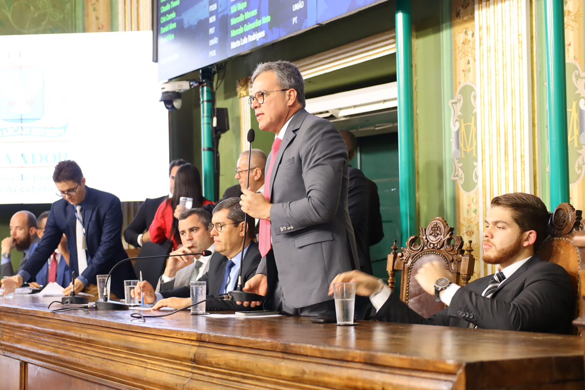 Muita Informação completa seis anos e é homenageado por vereadores na Câmara Municipal de Salvador - 