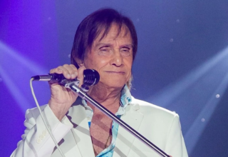 Roberto Carlos sofre acidente durante gravação de especial de fim de ano da Globo - 