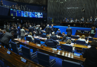 Senado aprova inclusão de marco temporal na Constituição e contraria decisão do STF sobre demarcação indígena - 