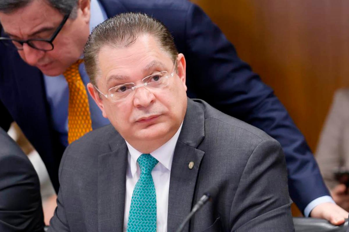 Polícia Federal apreende R$ 430 mil em espécie na casa do líder do PL - 