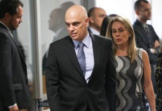 Contrato de R$ 129 milhões entre escritório da esposa de Moraes e Banco Master aparece em investigação da PF - 