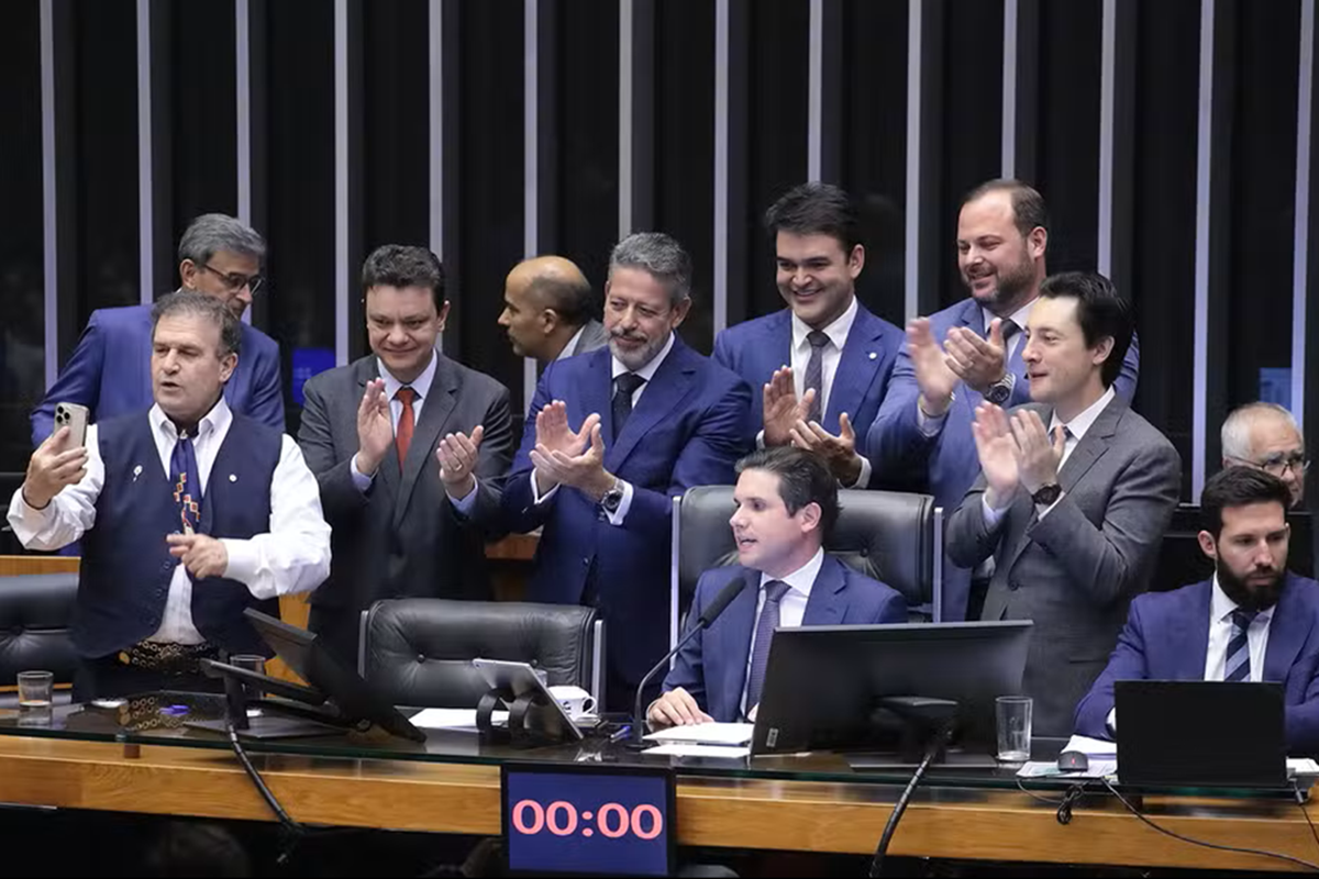 Câmara conclui votação da regulamentação da reforma tributária e define regras do comitê gestor do IBS - 
