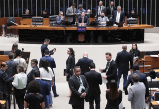 Câmara aprova regulamentação da reforma tributária com apoio majoritário da bancada baiana - 