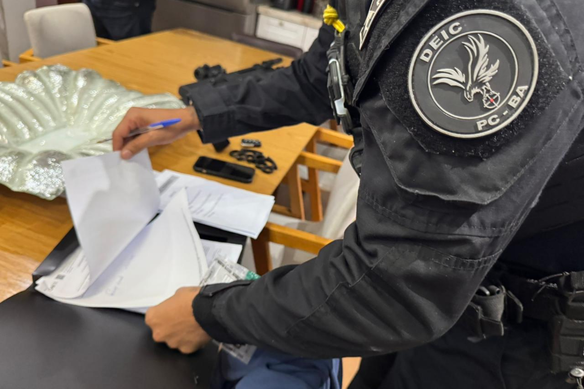 Megaoperação desarticula rede criminosa de tráfico de drogas e prende 42 suspeitos na Bahia e mais quatro estados - 