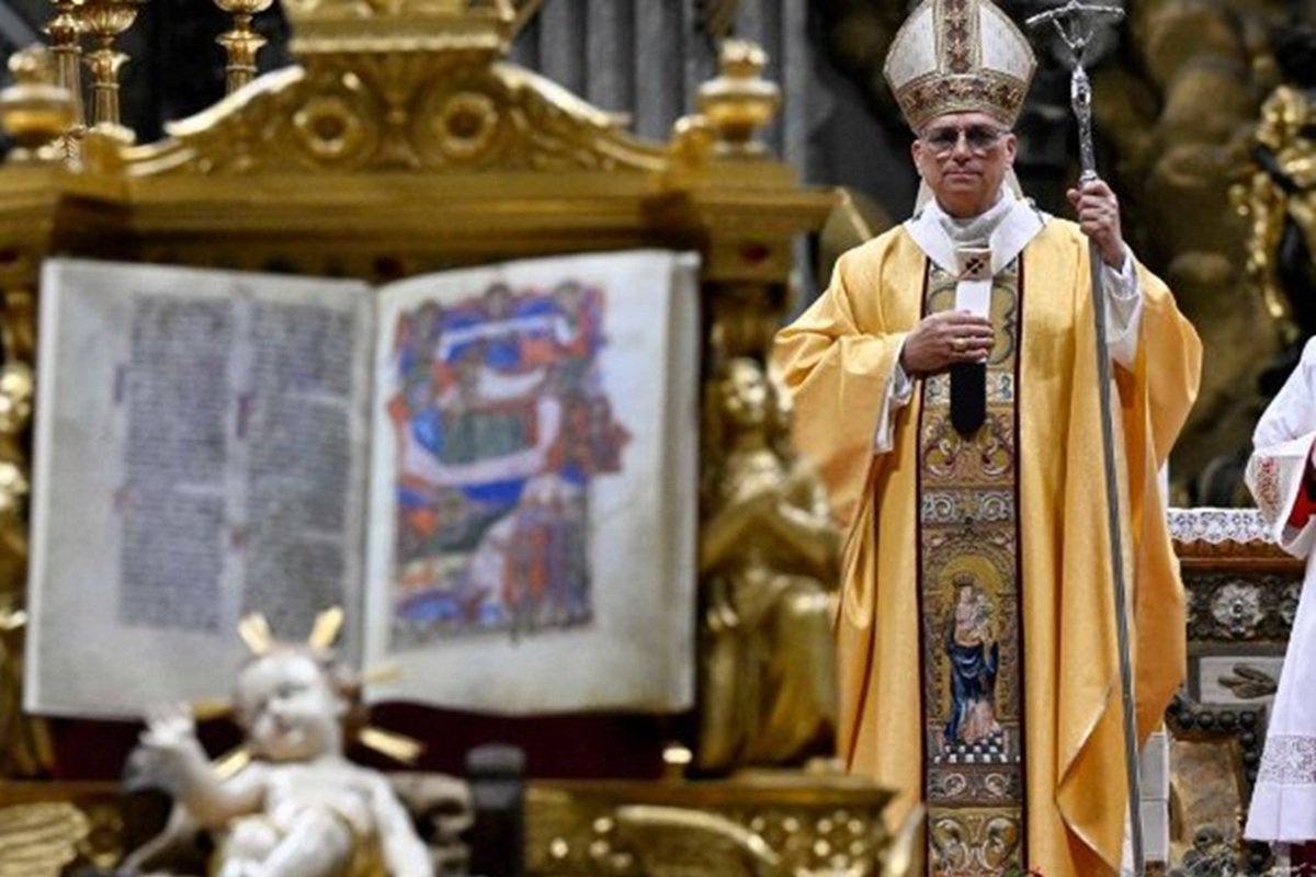 Papa Leão XIV celebra primeira Missa do Galo e faz apelo por dignidade e justiça social - 