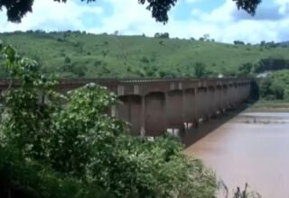 Tráfego pesado volta à BR-101 com liberação parcial da ponte sobre o Rio Jequitinhonha - 