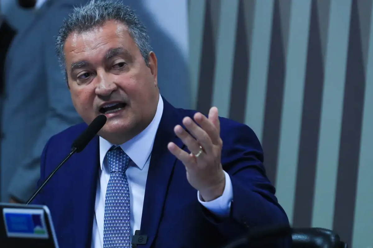 Rui Costa destaca resultados sociais do governo e aponta queda expressiva da pobreza no país - 