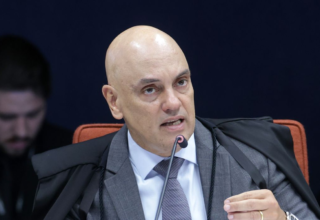 Moraes nega prisão domiciliar para Bolsonaro e determina retorno à Polícia Federal após alta hospitalar - 