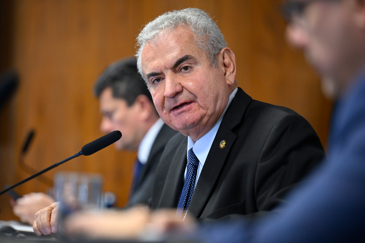 Angelo Coronel confirma saída do PSD após exclusão da chapa do PT e engrossa fileira da oposição na Bahia - 