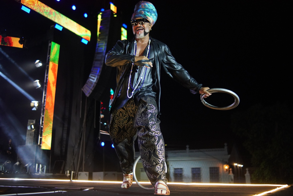 Evento reuniu artistas nacionais, atrações locais e atividades cívicas, fortalecendo a tradição histórica e o turismo no município