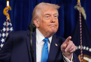 Trump divulga foto de Maduro vendado e diz que EUA vai comandar a Venezuela até ‘transição adequada’ - 