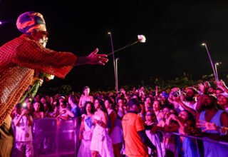 Enxaguada de Yemanjá 2026 reúne Carlinhos Brown e convidados no Rio Vermelho; veja detalhes - 