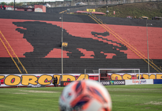 Vitória x Bahia: onde assistir ao vivo, horário e prováveis escalações de 25/01/2026 - 