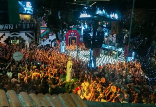 Carlinhos Brown encerra temporada do Sarau du Brown com Candyall lotado, confira giro de fotos - 