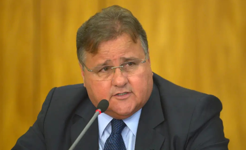 ‘O MDB não abre mão da posição da vice’, diz Geddel após almoço com Jerônimo - 