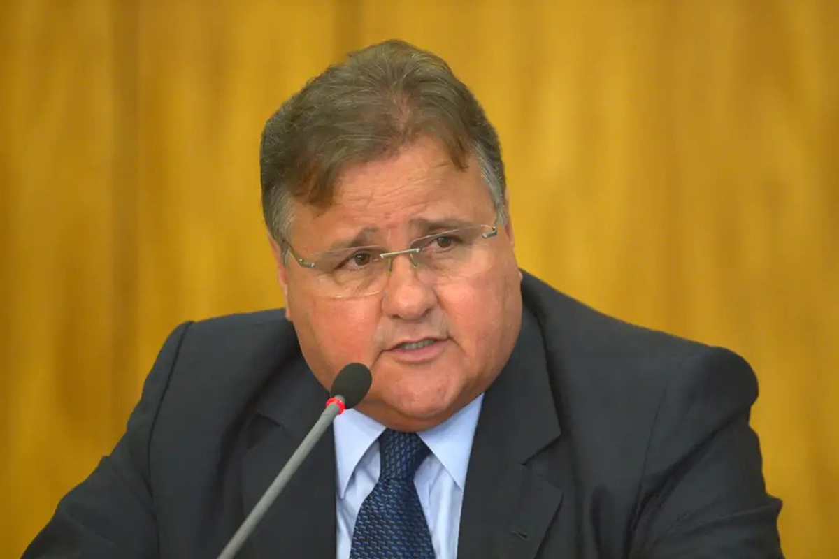 ‘O MDB não abre mão da posição da vice’, diz Geddel após almoço com Jerônimo - 