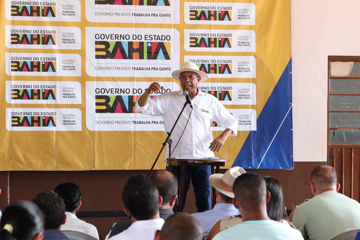 Jerônimo interrompe agenda, pede um minuto de silêncio e lamenta morte de Alan Sanches: ‘Perda muito grande’ - 