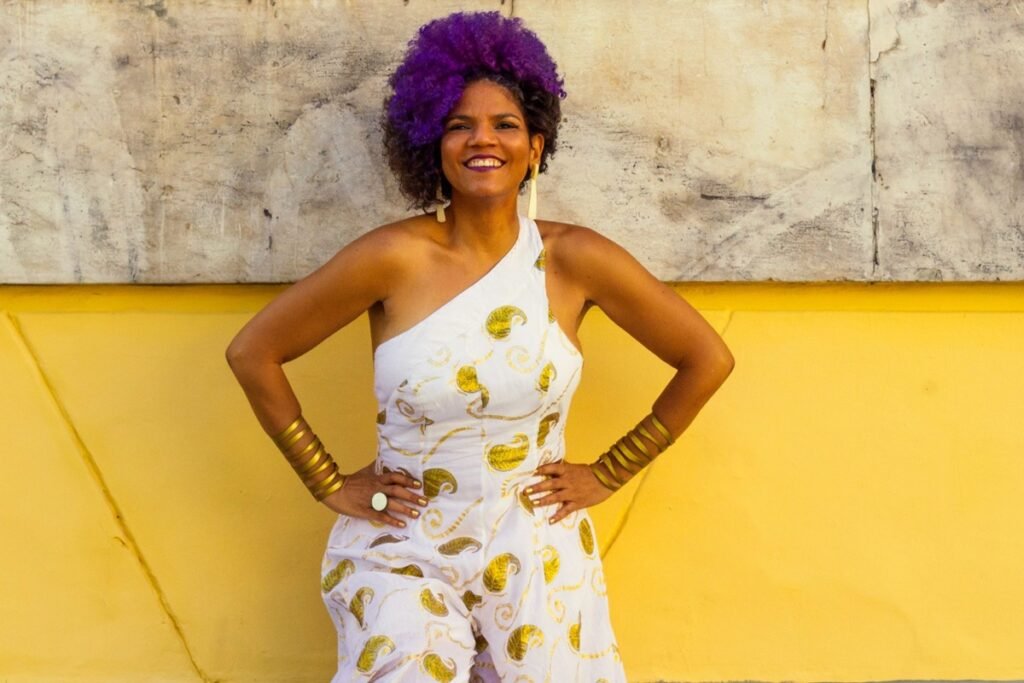 Juliana Ribeiro e Nelson Rufino são anunciados como padrinhos do desfile dos Palhaços do Rio Vermelho 2026