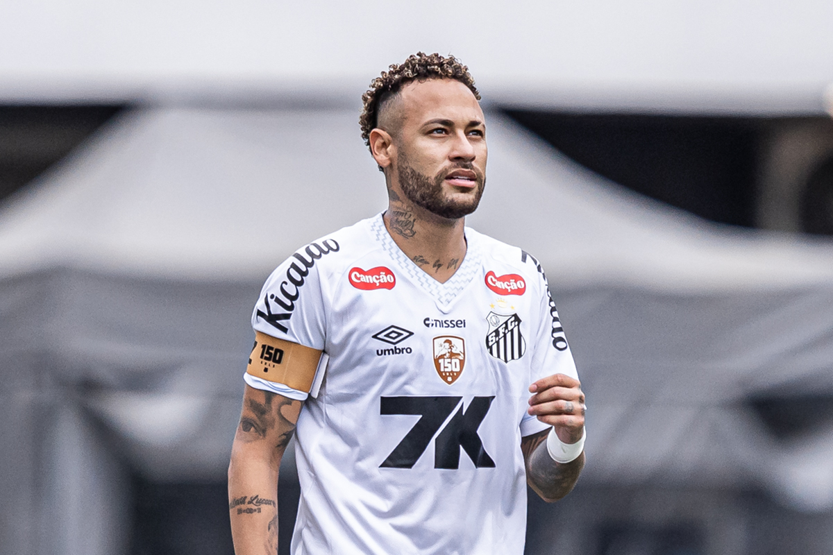 Pai de Neymar revela que atacante cogitou encerrar a carreira após lesão: ‘Por mim, já deu’ - 