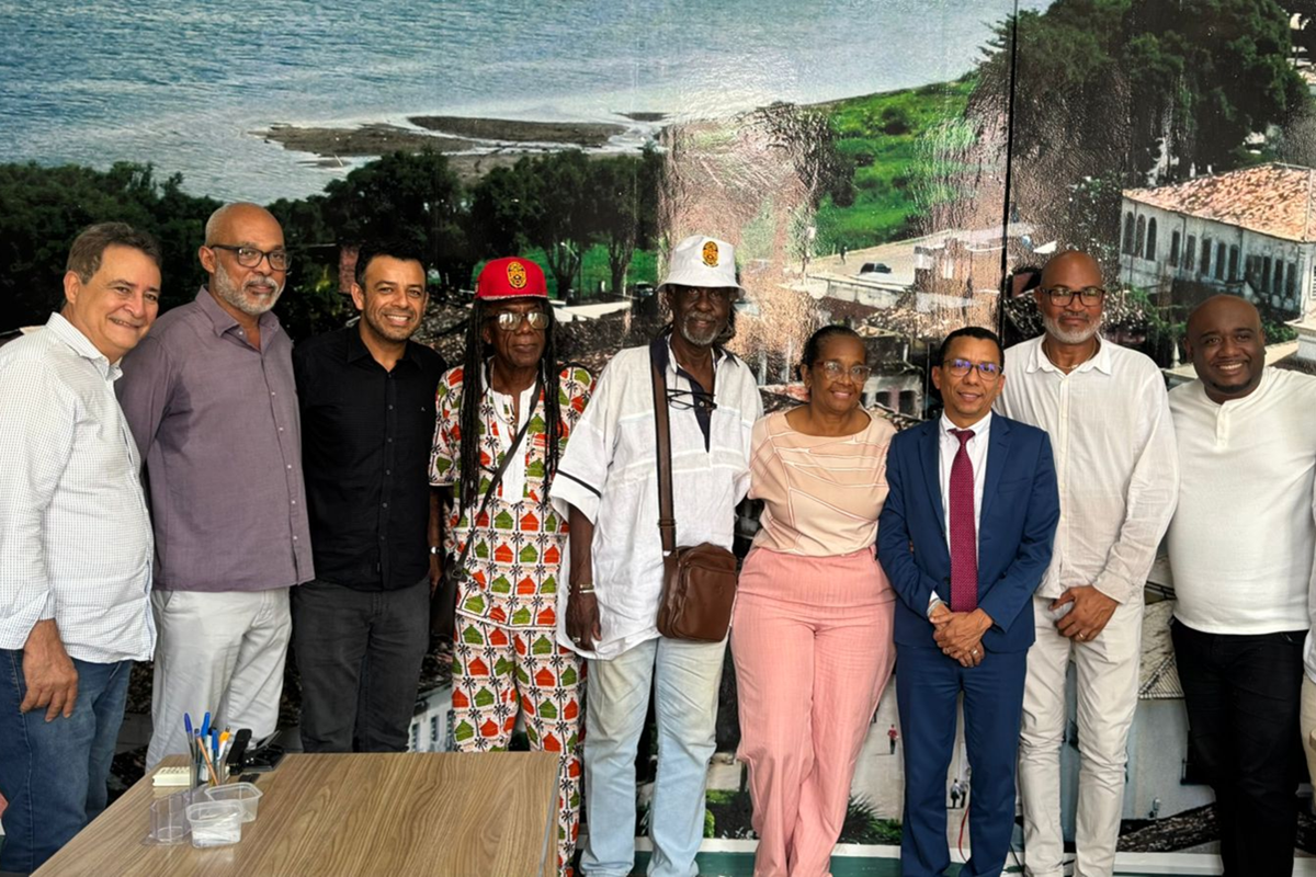 Feneba propõe parceria internacional e articula projeto de cidades-irmãs entre Cachoeira e Aného - 