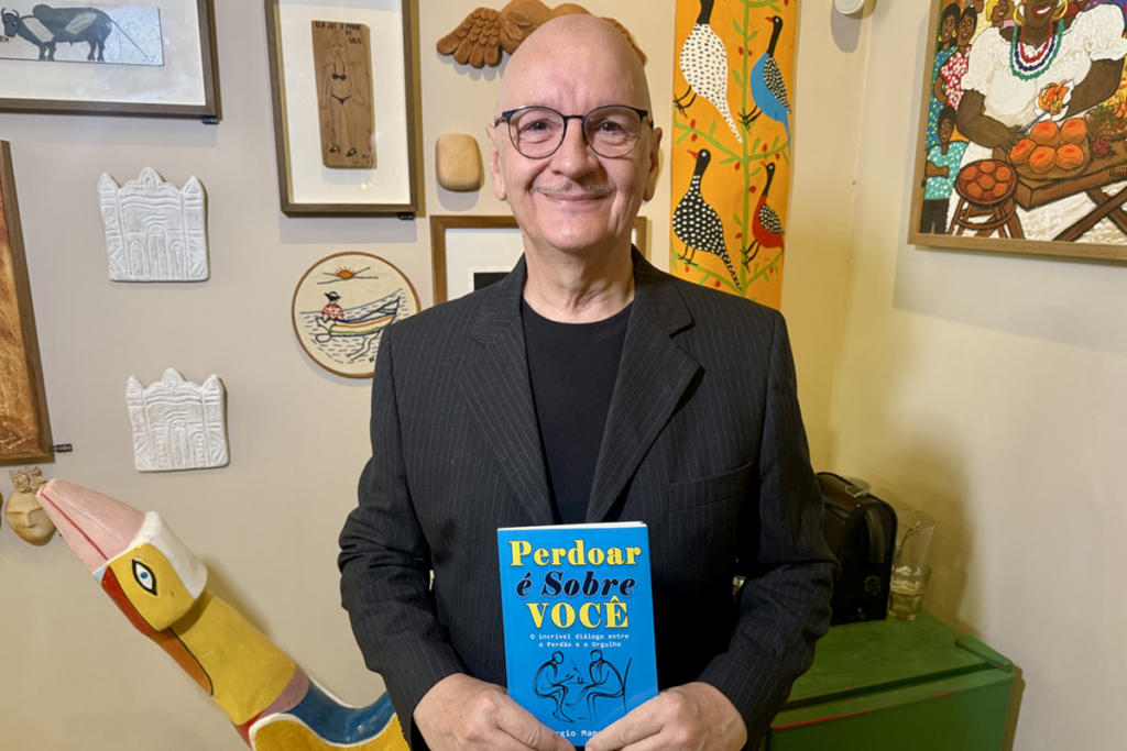 Livro de psicólogo propõe reflexão sobre o perdão como processo interno de libertação