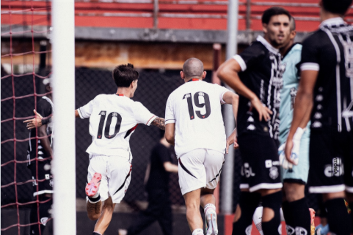 Vitória vence o Rio Branco-ES, assume liderança do grupo e fica perto da vaga na Copinha - 