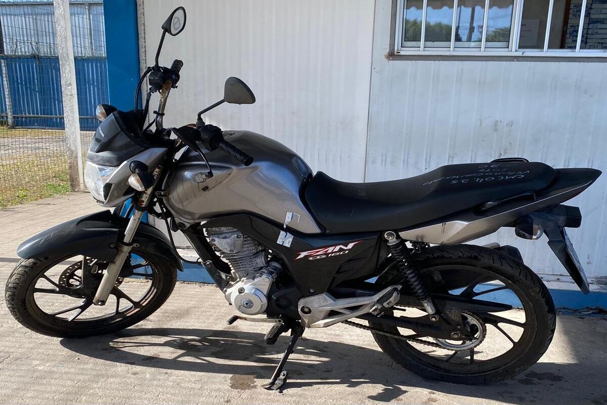 Detran oferece mais de 2,6 mil lotes de veículos e sucatas aproveitáveis em leilões - 