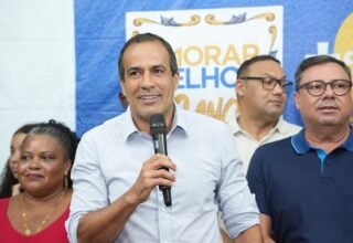 Bruno Reis entrega casas reformadas pelo Morar Melhor no São João do Cabrito - 