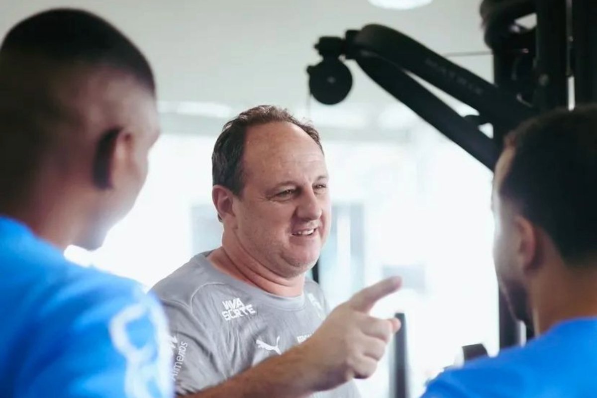 Bahia inicia temporada 2026 com mudanças no elenco e calendário decisivo desde janeiro - 