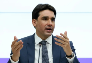 Sílvio Costa Filho anuncia saída do Ministério dos Portos e Aeroportos para disputar vaga no Senado - 