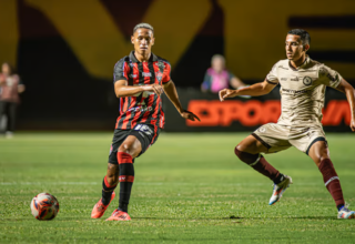 Em jogo de baixo rendimento, Vitória empata com Jacuipense e segue sem vencer no Baianão - 