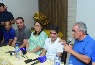 ACM Neto recebe apoio de Isaac Carvalho em Juazeiro e fala em novo momento político para a Bahia - 