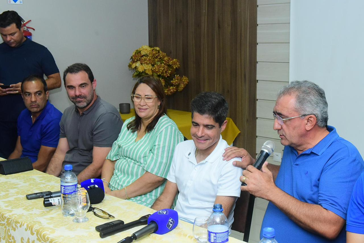 ACM Neto recebe apoio de Isaac Carvalho em Juazeiro e fala em novo momento político para a Bahia - 