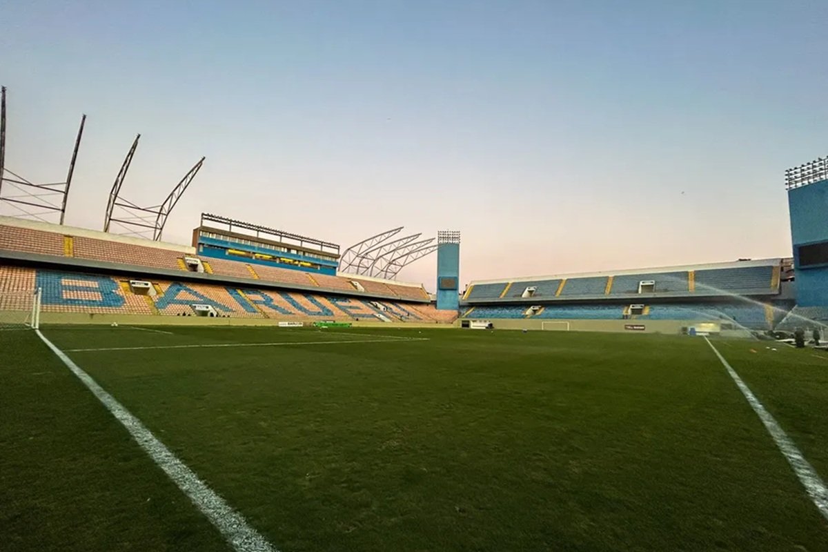 Palmeiras x Vitória: onde assistir ao vivo, horário e prováveis escalações em 4/02/2026 - 