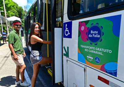 Prefeitura de Salvador cria ‘Buzu da Folia’ com transporte gratuito 24h durante o Carnaval 2026 - 