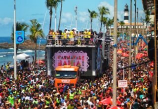 Carnaval deve movimentar R$ 12,4 bilhões na economia da Bahia em fevereiro, aponta Fecomércio - 