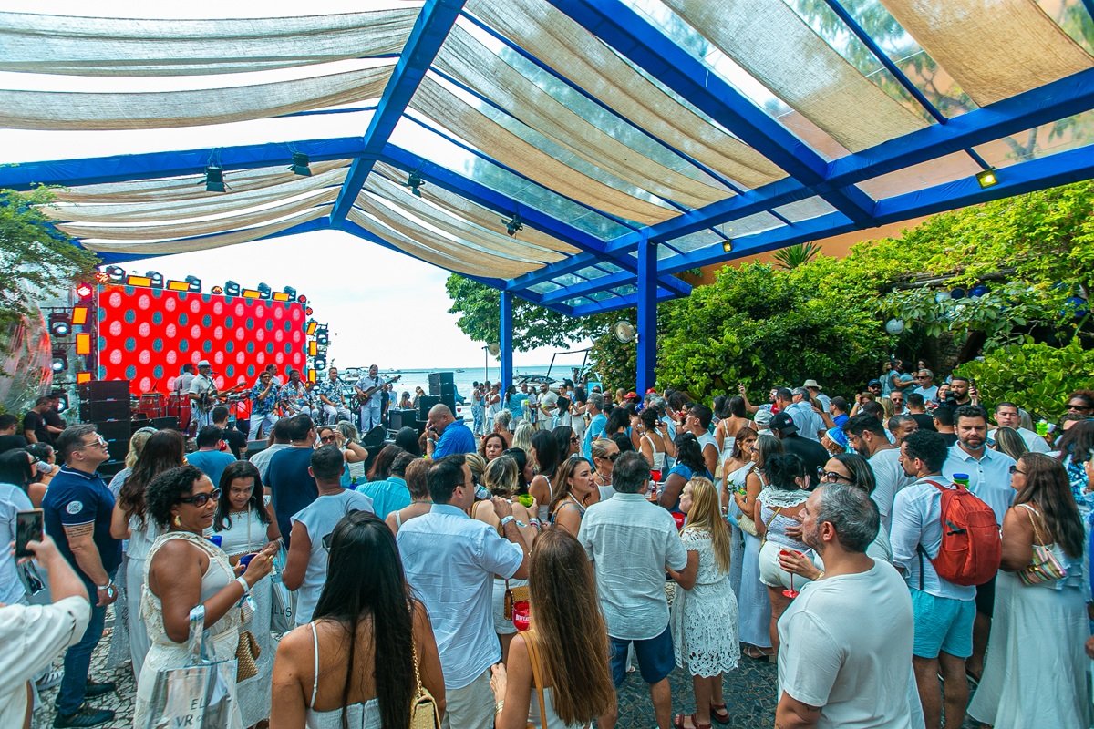 Licia Fábio celebra Iemanjá com edição especial do Dois de Fevereiro no Amado, confira giro de fotos - 