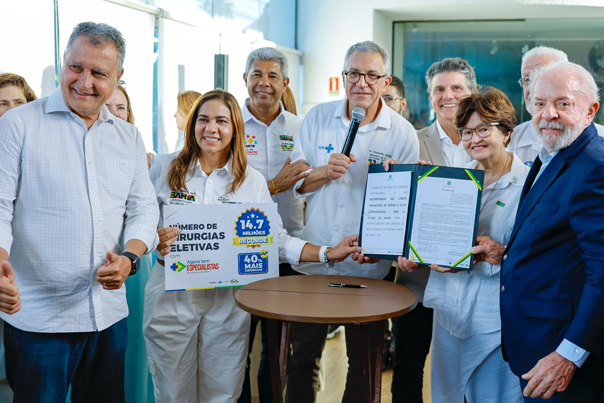 Lula visita Obras Sociais Irmã Dulce e entrega sala cirúrgica moderna ao Hospital Santo Antônio - 