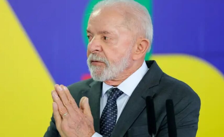 Lula é desaprovado por 52,5% e perde para Flávio Bolsonaro em cenários de 1º e 2º turno, aponta pesquisa Futura/Apex - 