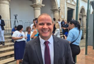 Randerson Leal critica estrutura do Carnaval de Salvador e cobra mais apoio aos ambulantes - 