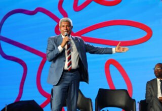 Jerônimo impõe prazo para definições eleitorais e cobra clareza de aliados no governo - 