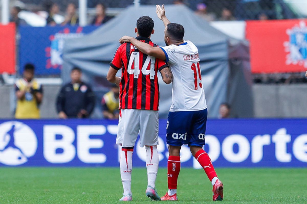 CBF define jogos atrasados de Bahia e Vitória no Brasileirão